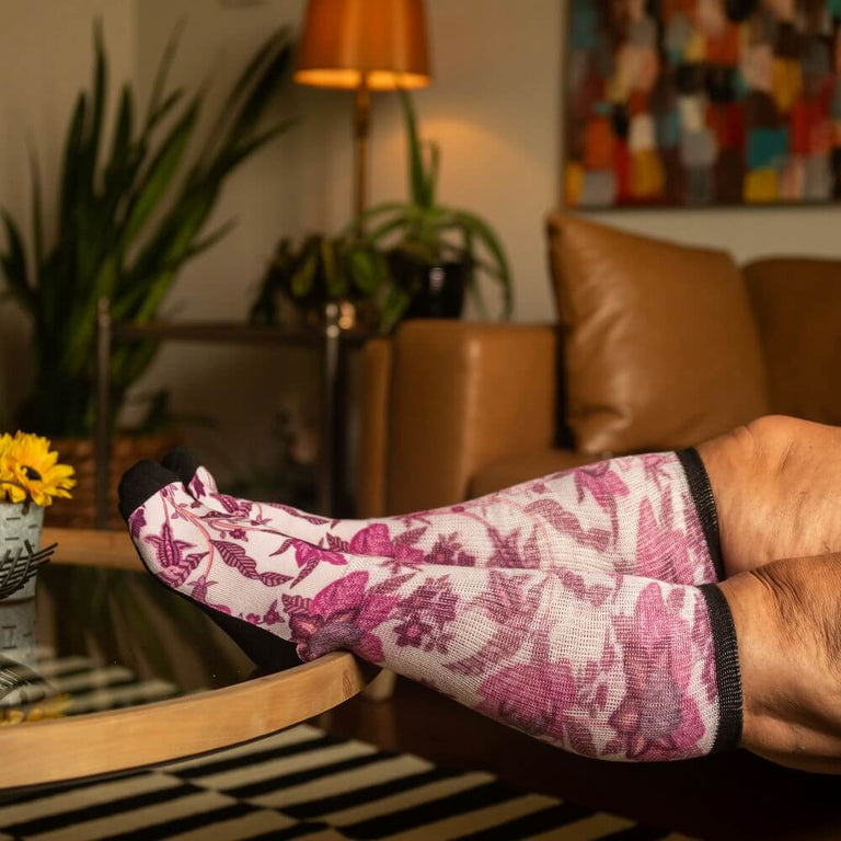 Light Lavender EasyStretch™ Socks