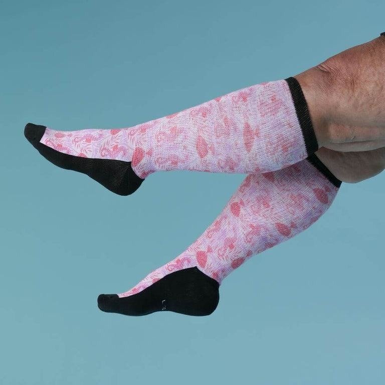 Seahorse Pink EasyStretch™ Socks