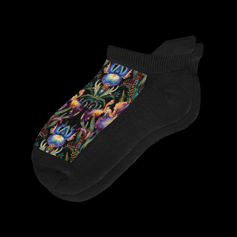 Black Iris Ankle Socks