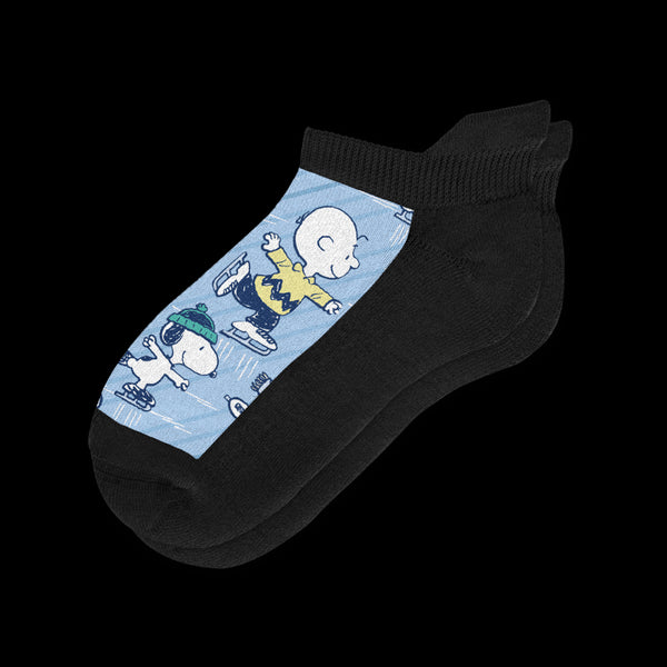 Peanuts On Ice Viasox Ankle Socks Peanuts Winter Collection Flat View